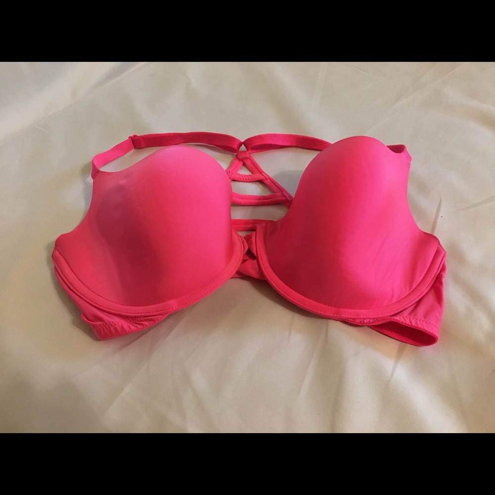 Victoria’s Secret used Bra